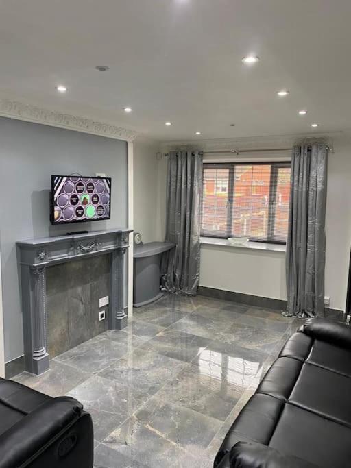 2 Bed House Sleeps 4-5 Βίλα Λίβερπουλ Εξωτερικό φωτογραφία